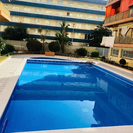 Piso Shic De Playa Fenals Con Terraza Y Piscina Apartment