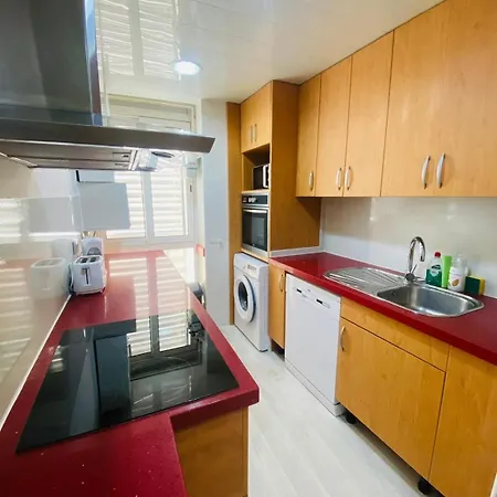 Piso Shic De Playa Fenals Con Terraza Y Piscina شقة