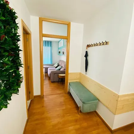 Piso Shic De Playa Fenals Con Terraza Y Piscina Apartment *