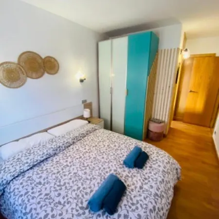 Piso Shic De Playa Fenals Con Terraza Y Piscina Lloret de Mar