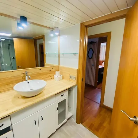 Apartment Piso Shic De Playa Fenals Con Terraza Y Piscina