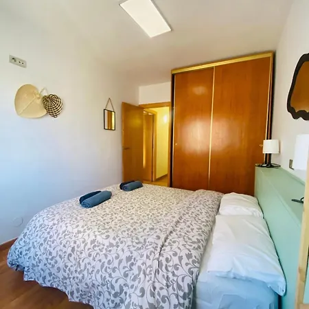 Piso Shic De Playa Fenals Con Terraza Y Piscina Lloret de Mar