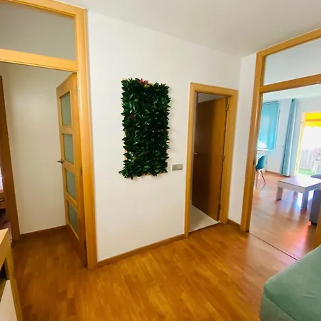 Piso Shic De Playa Fenals Con Terraza Y Piscina *