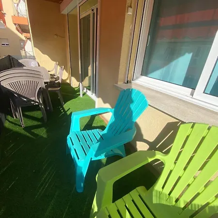 شقة Piso Shic De Playa Fenals Con Terraza Y Piscina *