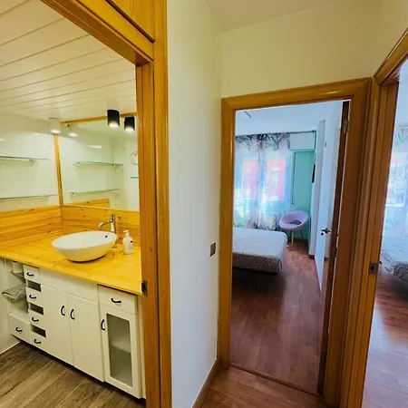 Apartment Piso Shic De Playa Fenals Con Terraza Y Piscina Lloret de Mar