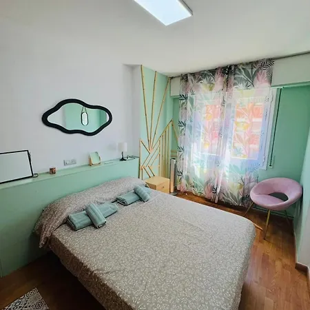 Piso Shic De Playa Fenals Con Terraza Y Piscina * Lloret de Mar